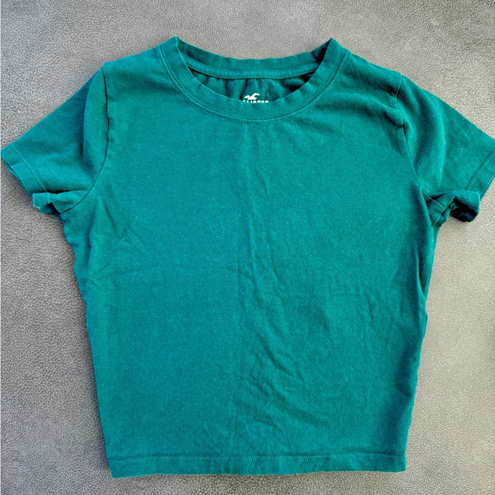 Women’s XS Hollister Cotton Crew Baby Tee